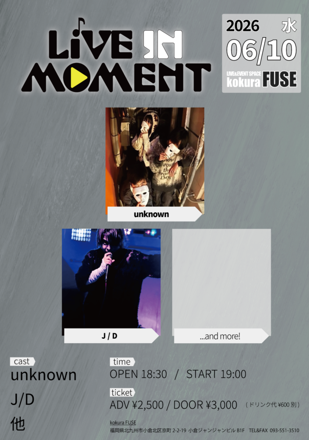 LiVE IN MOMENT